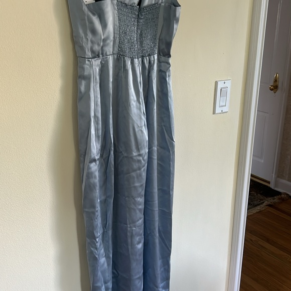 Reformation 100% Silk
Solay silk midi dress size 0 - Picture 6 of 8